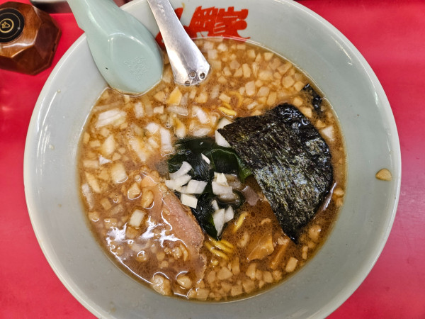 「プレミアム醤油とんこつラーメン」@ラーメン山岡家 足利店の写真