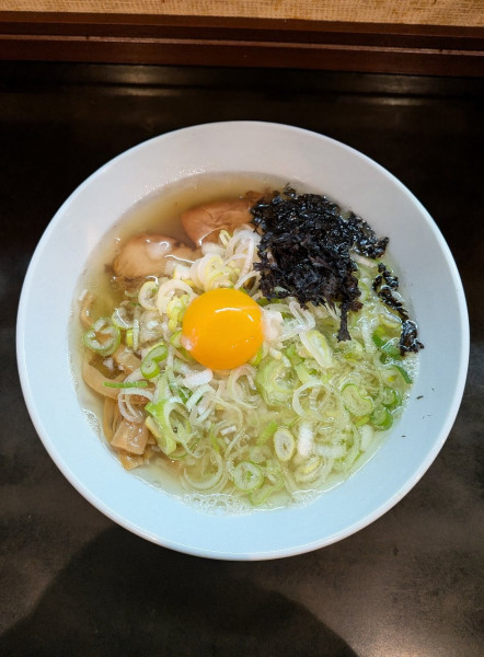 「中華そば 塩 + ねぎ玉子」@中華そば 春ちゃんの写真