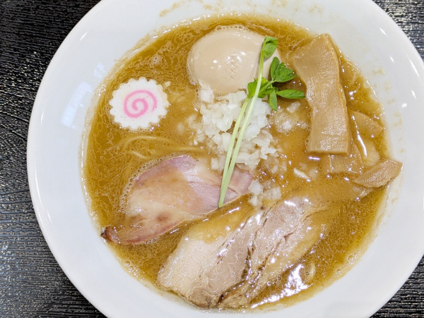 「味玉ラーメン」@麺屋 睡蓮の写真