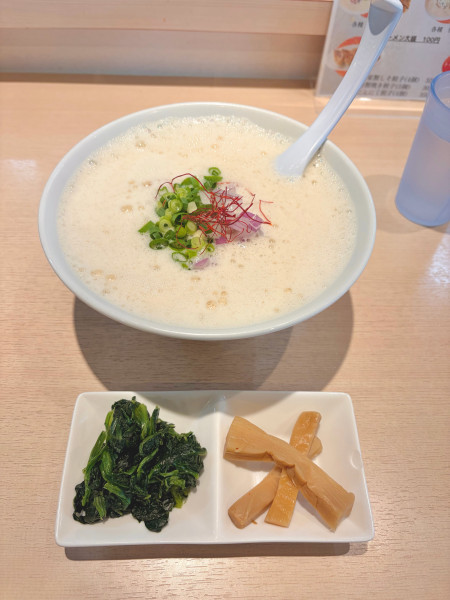 「塩ラーメン」@鶏白湯らーめん 叶の写真