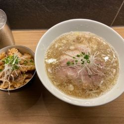 塩ラーメン＋炊き込みご飯