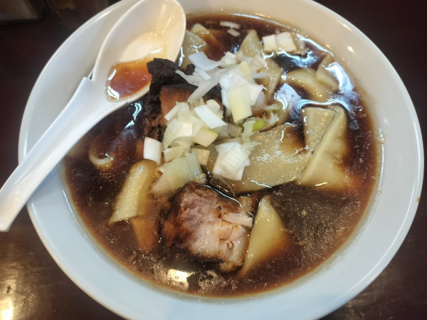 「らーめん1000円+大盛り200円」@手打ち 陰日向の写真