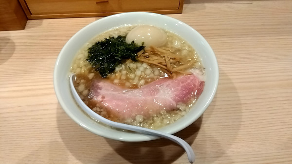 「味玉背油中華そば（１，１００円）」@中華そば かけ橋の写真