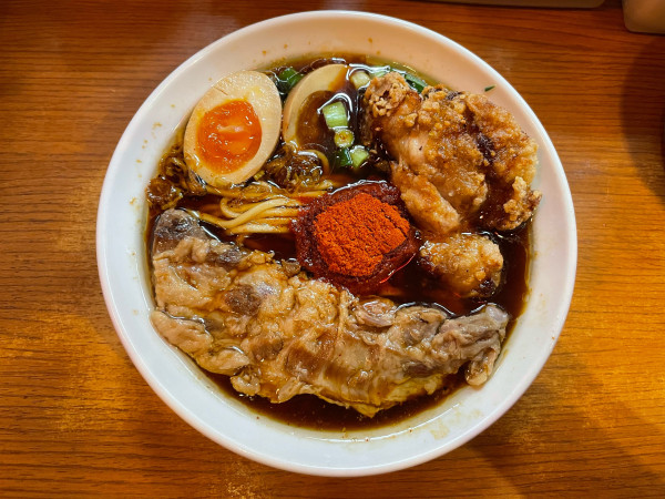 「シン肉そば•醤油(¥980)からあげ(¥150)味玉(¥120)」@麺と肉 だいつる ひるドラ鶴橋の写真