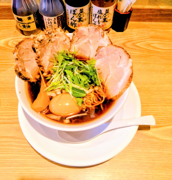 「チャーシュー麵（黒しょうゆ） 1,200円」@らぁ麺 富士虎屋 千葉ニュータウン店の写真
