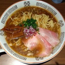 煮干しそば大盛 930円