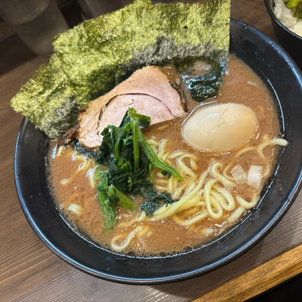 「ラーメン」@横浜家系らーめん 武道家の写真