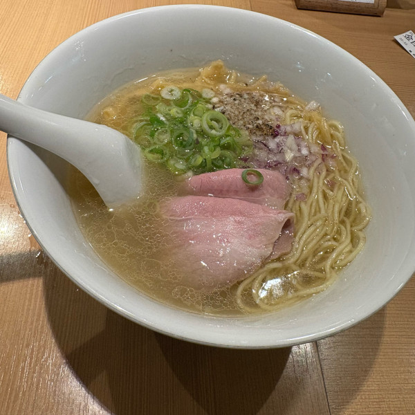 「金目鯛らぁ麺」@らぁ麺 鳳仙花の写真