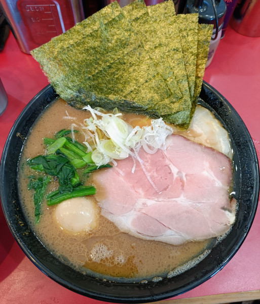「特選らぁめん」@立喰いらぁめん たいせいの写真