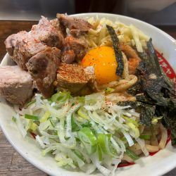 まぜそば中　1050円