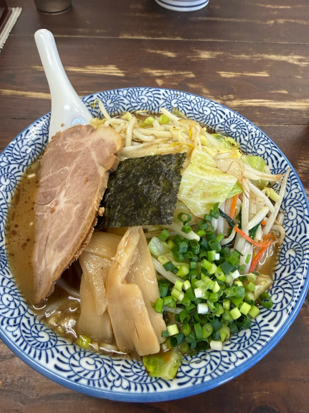 「濃厚大門ラーメン大盛り野菜トッピング」@ちょっと美味しい中華食堂 大門の写真