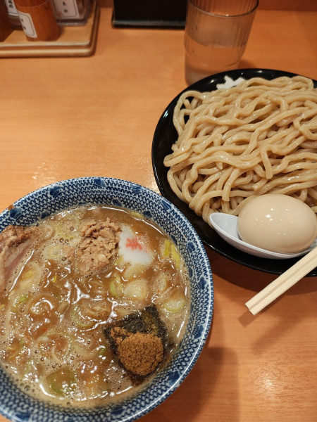 「特製つけ麺　大盛　1400円」@六厘舎の写真