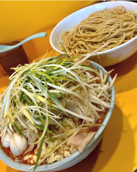 「限定 ホワイトアウト つけ麺 辛い奴(レッドアウト)」@ラーメン二郎 八王子野猿街道店2の写真