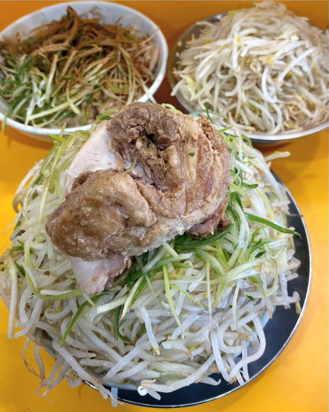 「プチ二郎ヤサイ地獄盛り 3丼style」@ラーメン二郎 八王子野猿街道店2の写真