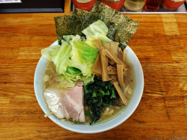 「並らーめん　キャベツ旨メンマ」@横濱家系らーめん 幸喜家の写真