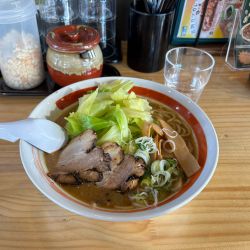 元祖カミナリそば　880円