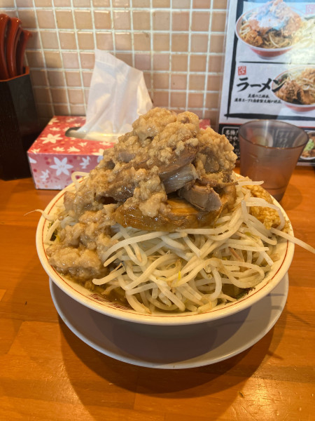 「並ブタ柱ラーメン　野菜、アブラマシマシ」@らーめん たん二郎の写真