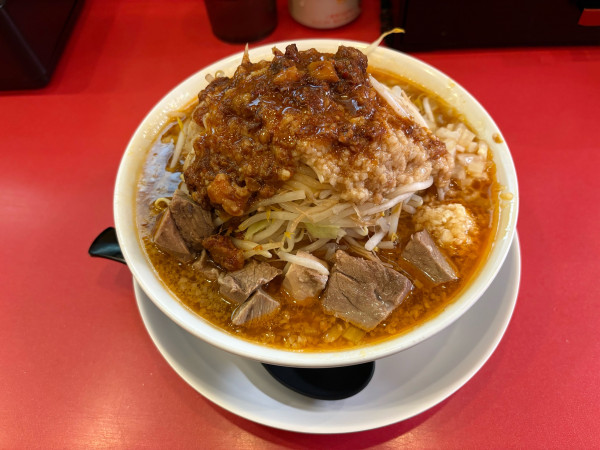 「旨辛カレーら〜めん　でら盛り全マシ」@麺屋 あっ晴れ どまん中錦店の写真
