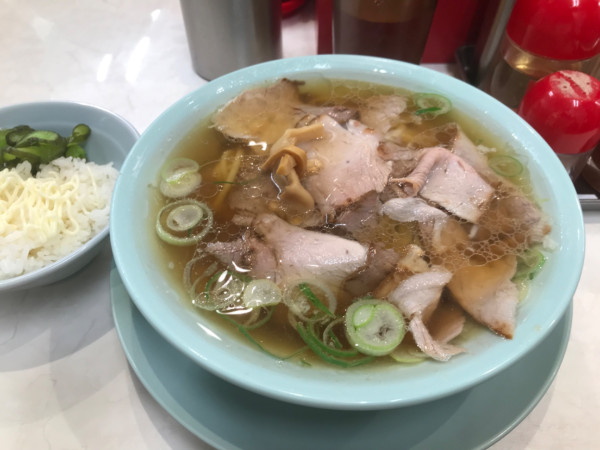 「中華そば 790円 ＋めし 無料」@なぎちゃんラーメン 白楽店の写真