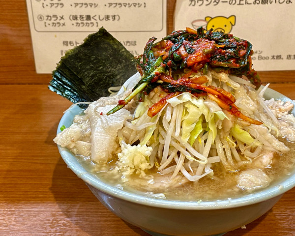 「小ラーメン(950円)/にらキムチ(120円)/のり(100円)」@ラーメンBoo Boo太郎。の写真