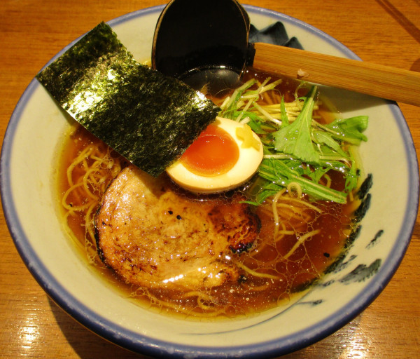 「柚子醤油ラーメン　1290円」@AFURI 新宿住友ビル店の写真