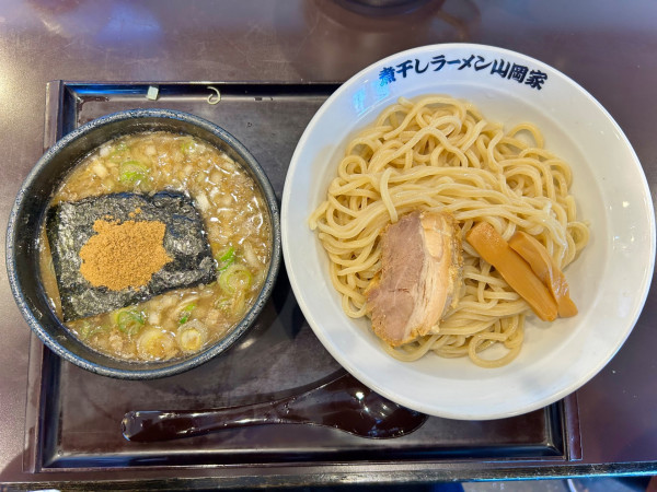「煮干し豚骨つけ麺(890¥)」@煮干しラーメン山岡家 荒川沖店の写真