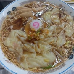 ワンタンメン・麺軽め(¥850)