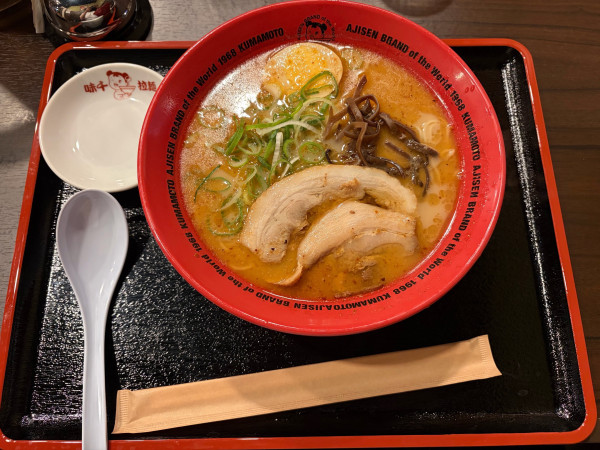 「味千ラーメン　麺普通」@味千拉麺 本店の写真