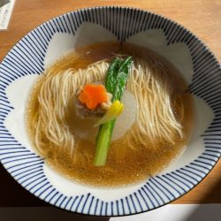 鴨はちラーメン　￥１４９０
