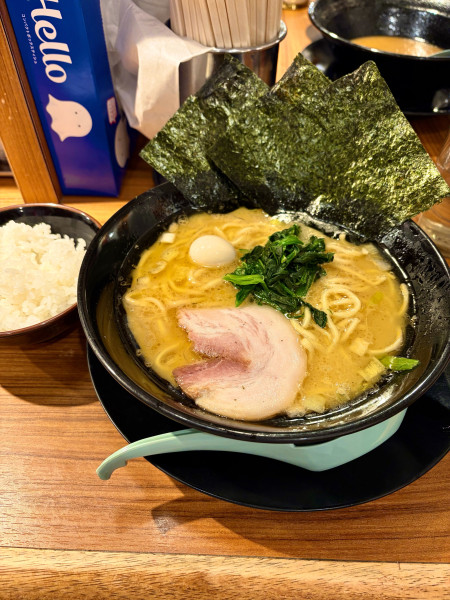 「ラーメン並」@池袋商店 2号店の写真