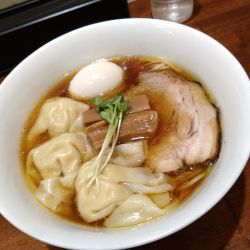 特製醤油らーめん 1250円