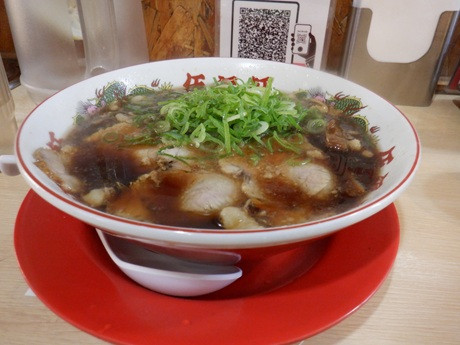 「ラーメン（黒醤油）」@伍福軒 川崎店の写真