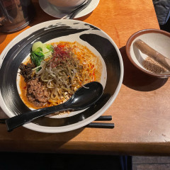 四川担々麺 赤い鯨の画像