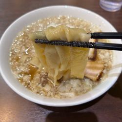 玉ねぎ背脂ラーメン