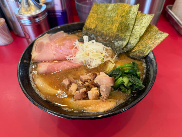 「チャーシューらぁめん」@立喰いらぁめん たいせいの写真