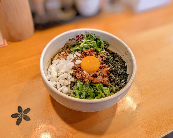 「黒胡麻担々まぜそば」@麺場 花道 恵那店の写真