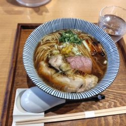 鴨醤油ラーメン