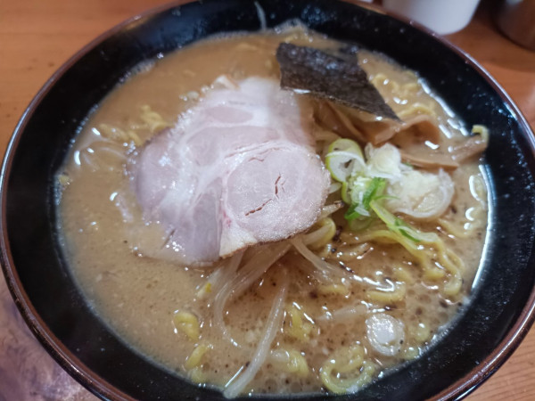 「味噌ラーメン大盛り」@麺房 長谷川の写真