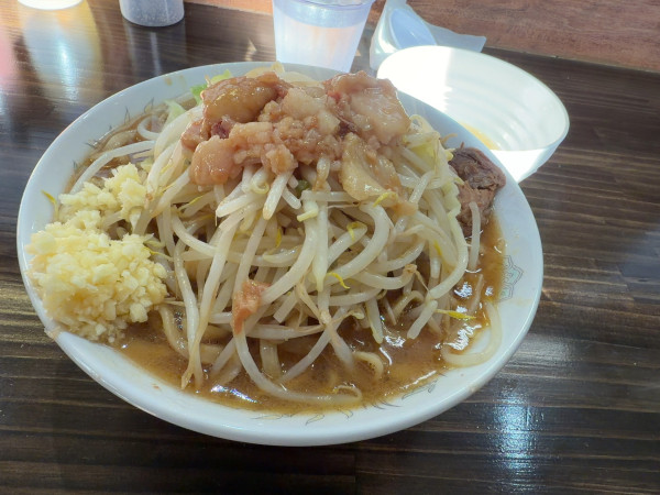 「味噌らーめん(300g)+生たまご」@ぶたけん。3rdの写真