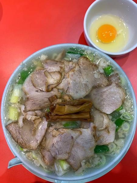「ねぎとんラーメン+生たまご」@ラーメンねぎとんの写真