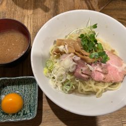 油そば ¥850 & 生玉子 ¥50