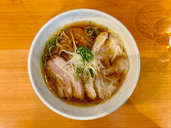 「鶏醤油ワンタンメン:1,500円」@町中華 さしろくの写真