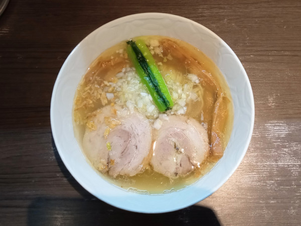 「塩らぁ麺」@支那そばや 本店の写真
