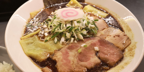 「特製カツオ煮干し麺」@逢坂製麺の写真