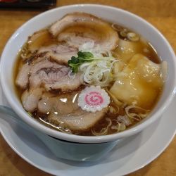 炙りチャーシューわんたん麺 1300円