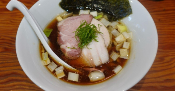 「手揉み中華そば(醤油)」@麺や晴心の写真