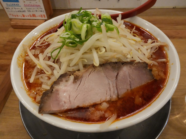 「辛味噌らーめん 大盛」@麺や 七彩 八丁堀店の写真