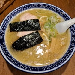 塩白湯中華そば880円