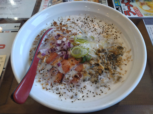 「【限定】泡とろクラムチァウダー貝出汁白湯らぁ麺¥1200-」@貝出汁らぁ麺 しらかしの写真