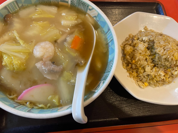 「Ｂセット（広東めん+みにちゃーはん）:1000円」@中華料理 徳栄の写真